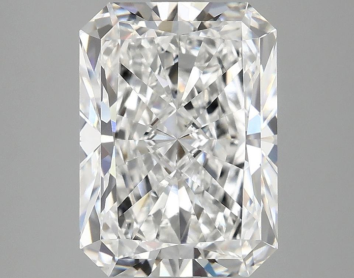 4.02 Carat Radiant Shaped Excellent Cut VVS2 IGI Certified Lab Grown Diamond