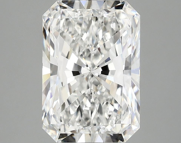 3.69 Carat Radiant Shaped Ideal Cut VVS2 IGI Certified Lab Grown Diamond