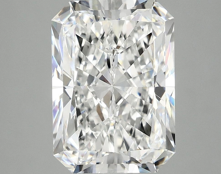 4.02 Carat Radiant Shaped Ideal Cut VS1 IGI Certified Lab Grown Diamond