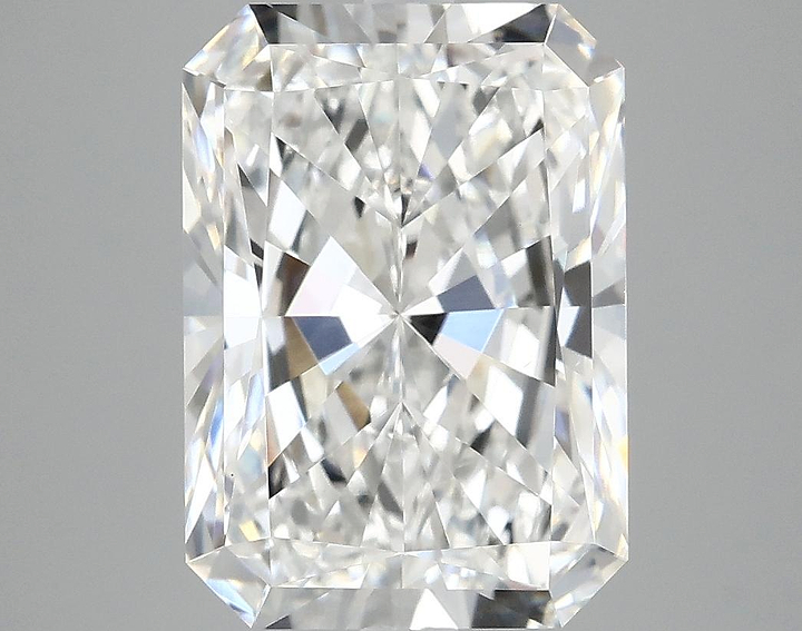 4.97 Carat Radiant Shaped Excellent Cut VS1 IGI Certified Lab Grown Diamond