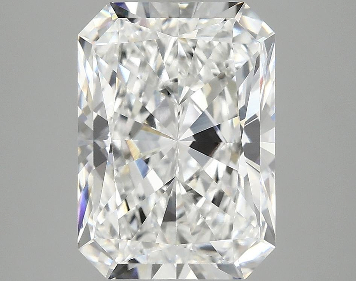4.03 Carat Radiant Shaped Ideal Cut VVS2 IGI Certified Lab Grown Diamond