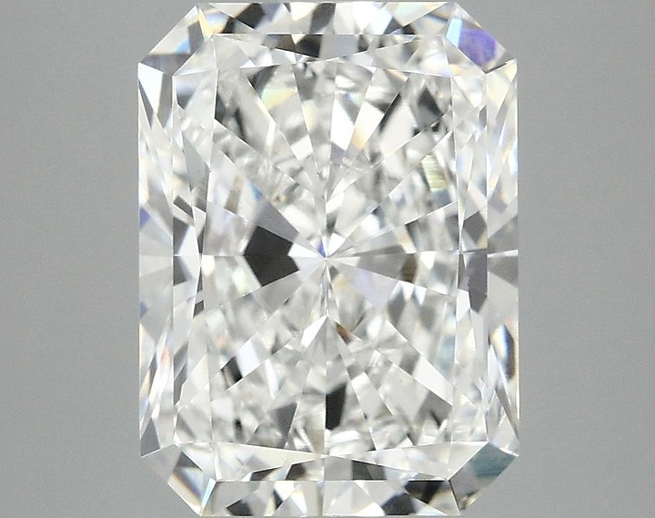 4.09 Carat Radiant Shaped Excellent Cut VVS2 IGI Certified Lab Grown Diamond