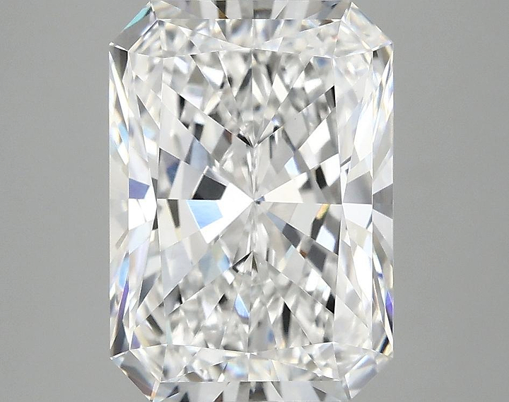4.07 Carat Radiant Shaped Ideal Cut VVS2 IGI Certified Lab Grown Diamond