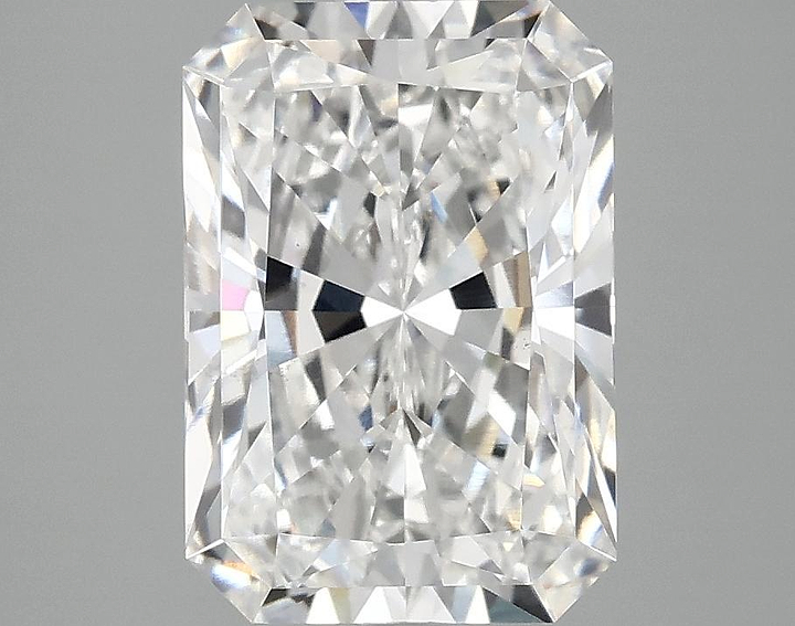 3.08 Carat Radiant Shaped Ideal Cut VS2 IGI Certified Lab Grown Diamond