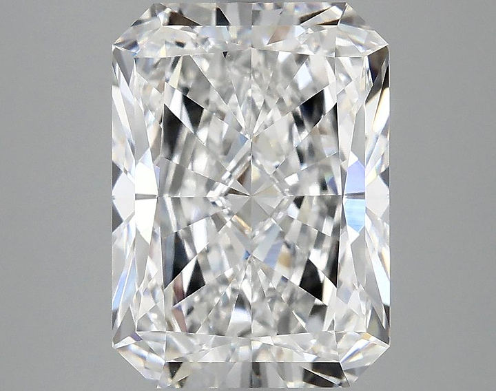 4.06 Carat Radiant Shaped Excellent Cut VVS2 IGI Certified Lab Grown Diamond