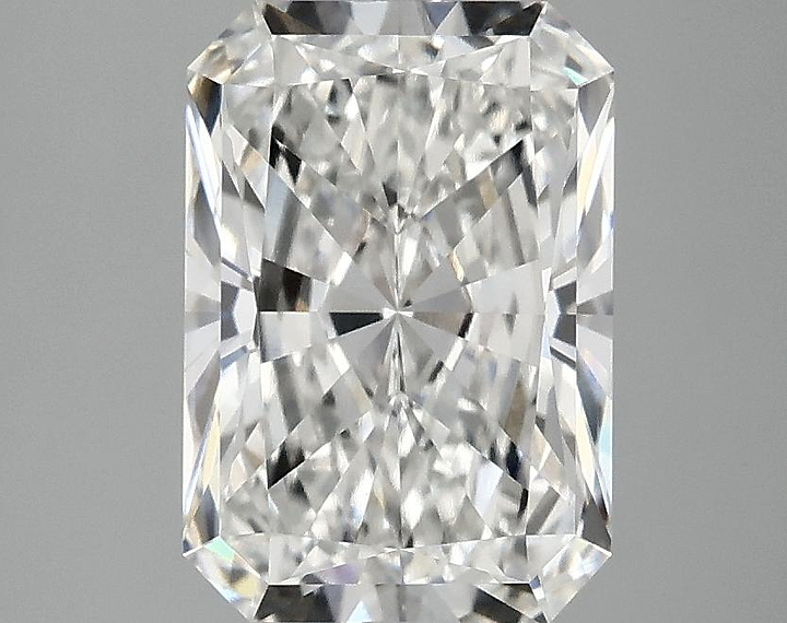 2.55 Carat Radiant Shaped Ideal Cut VVS2 IGI Certified Lab Grown Diamond