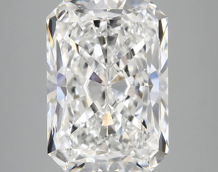 4.85 Carat Radiant Shaped Ideal Cut VVS2 IGI Certified Lab Grown Diamond