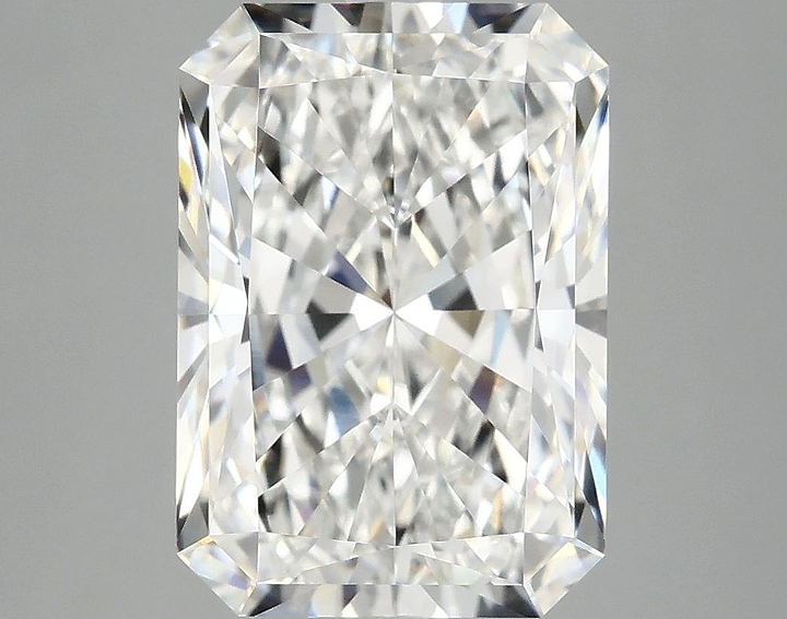 4.97 Carat Radiant Shaped Ideal Cut VVS2 IGI Certified Lab Grown Diamond