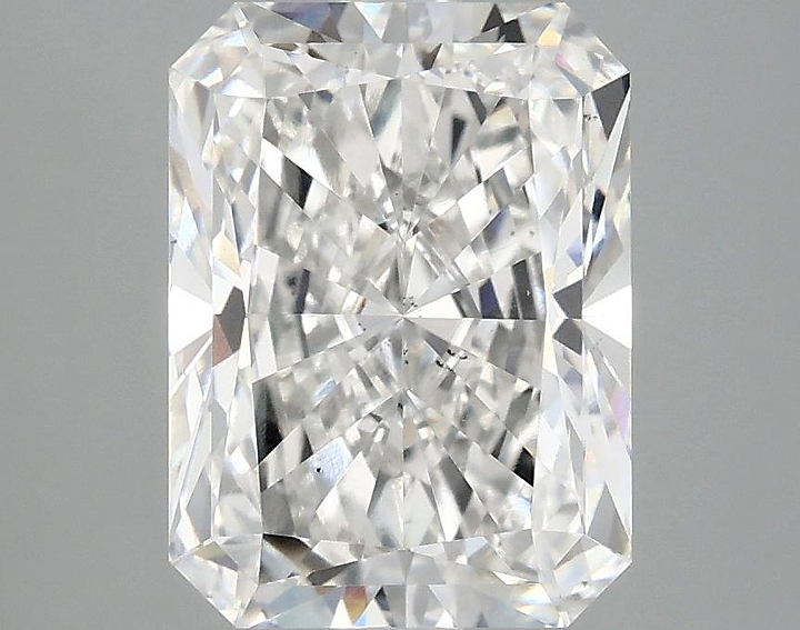 3.1 Carat Radiant Shaped Excellent Cut VS2 IGI Certified Lab Grown Diamond