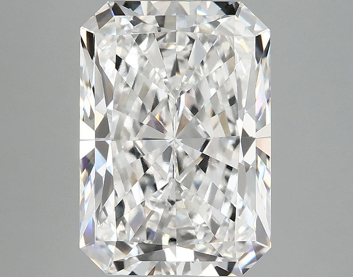 4.87 Carat Radiant Shaped Ideal Cut VVS2 IGI Certified Lab Grown Diamond