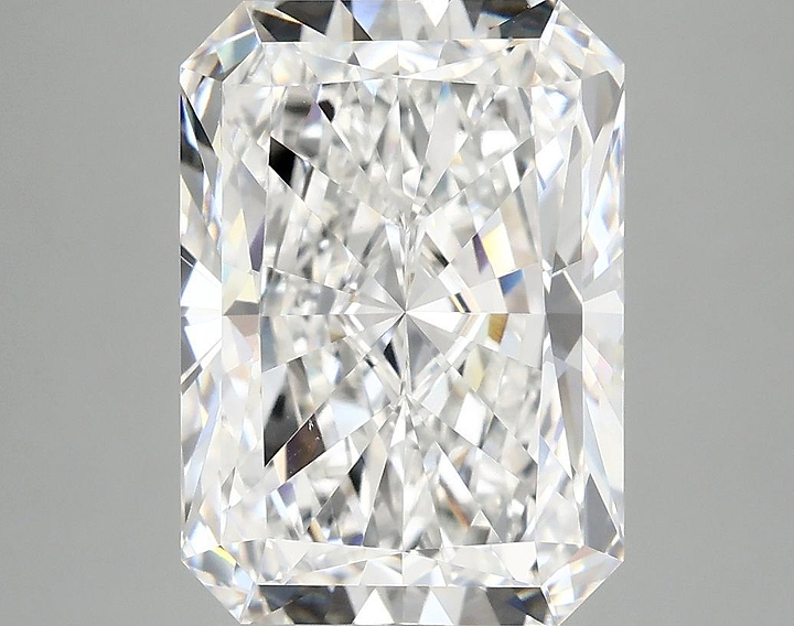 5.04 Carat Radiant Shaped Ideal Cut VVS2 IGI Certified Lab Grown Diamond