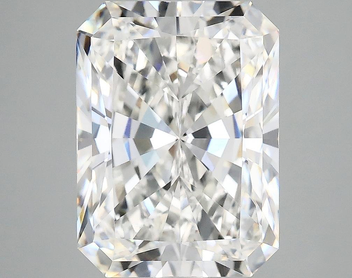 4.99 Carat Radiant Shaped Excellent Cut VVS2 IGI Certified Lab Grown Diamond