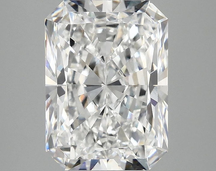 4.01 Carat Radiant Shaped Excellent Cut VVS2 IGI Certified Lab Grown Diamond