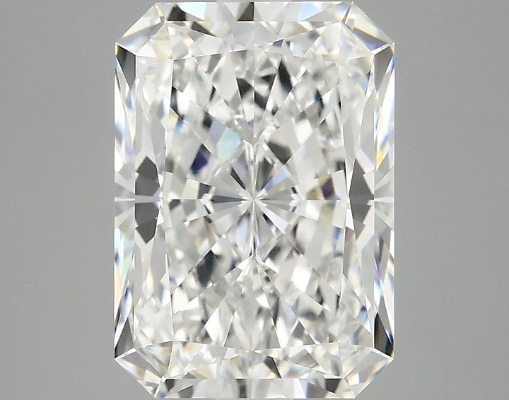 4.01 Carat Radiant Shaped Ideal Cut VVS2 IGI Certified Lab Grown Diamond