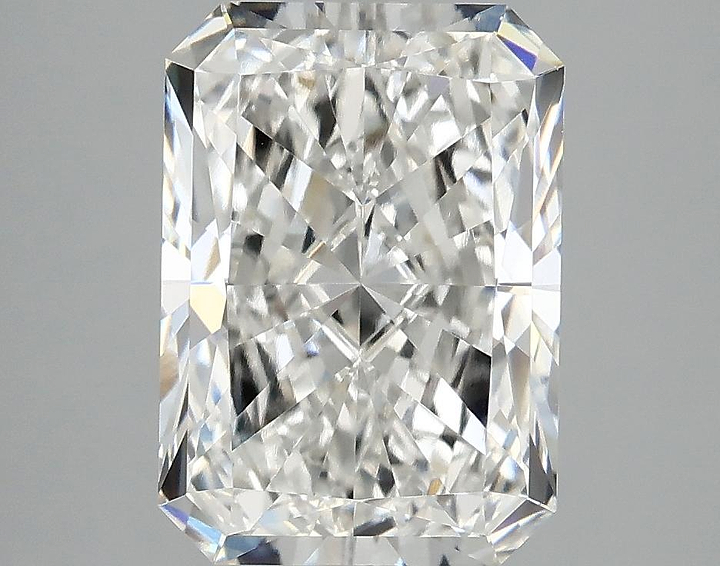 3.7 Carat Radiant Shaped Ideal Cut VVS2 IGI Certified Lab Grown Diamond