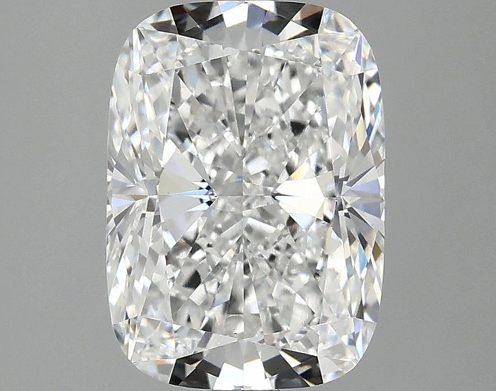 3.05 Carat Cushion Shaped Excellent Cut VVS2 IGI Certified Lab Grown Diamond