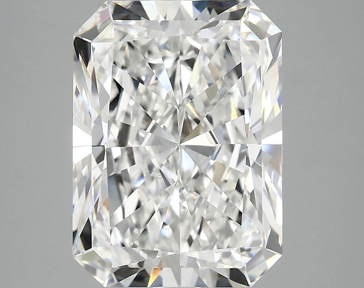 4.14 Carat Radiant Shaped Excellent Cut VVS2 IGI Certified Lab Grown Diamond