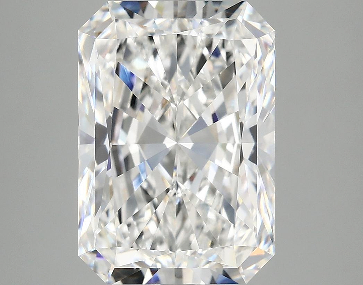 4.98 Carat Radiant Shaped Ideal Cut VVS2 IGI Certified Lab Grown Diamond