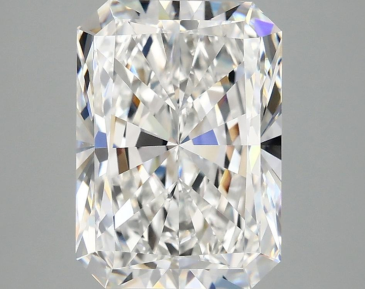 3.99 Carat Radiant Shaped Ideal Cut VVS2 IGI Certified Lab Grown Diamond