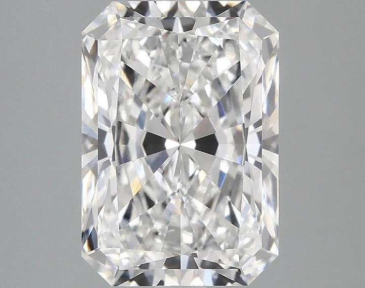 3.03 Carat Radiant Shaped Ideal Cut VVS2 IGI Certified Lab Grown Diamond