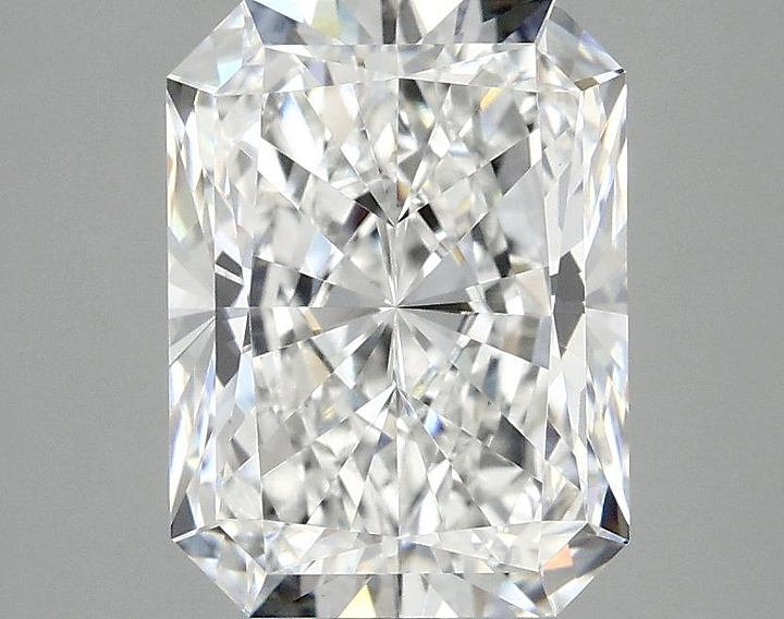 3.04 Carat Radiant Shaped Excellent Cut VVS2 IGI Certified Lab Grown Diamond