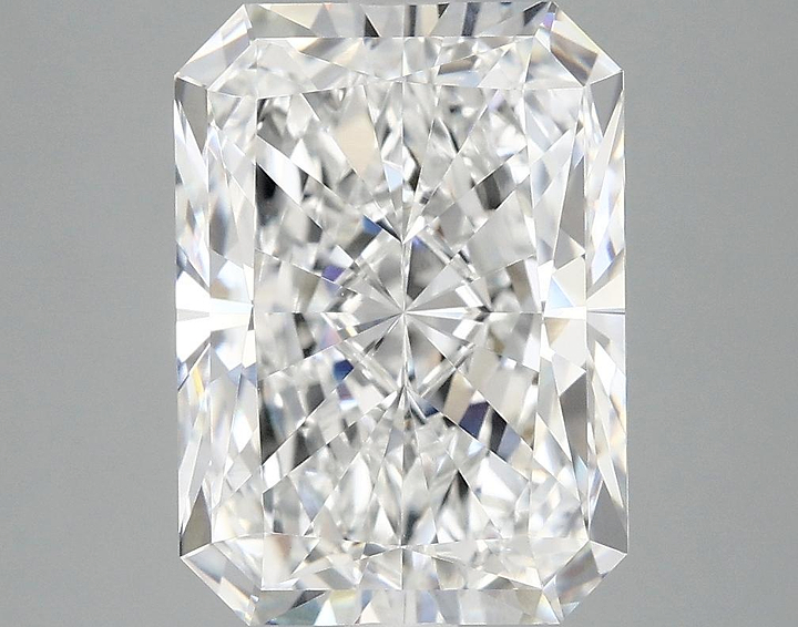 4.99 Carat Radiant Shaped Excellent Cut VVS2 IGI Certified Lab Grown Diamond