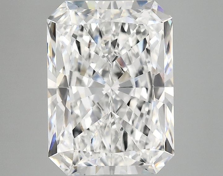 4.99 Carat Radiant Shaped Excellent Cut VVS2 IGI Certified Lab Grown Diamond