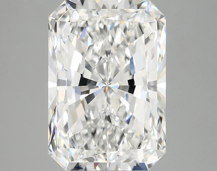 3.76 Carat Radiant Shaped Ideal Cut VS2 IGI Certified Lab Grown Diamond