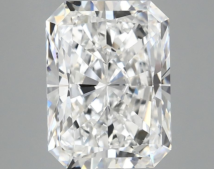 3.84 Carat Radiant Shaped Excellent Cut VS1 IGI Certified Lab Grown Diamond