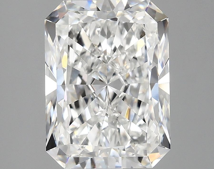 3.47 Carat Radiant Shaped Excellent Cut VVS2 IGI Certified Lab Grown Diamond