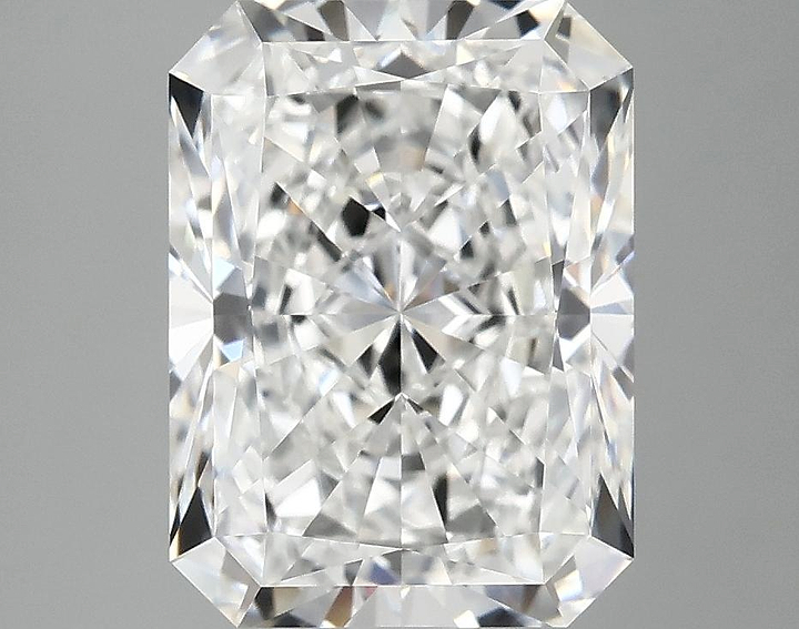 4.15 Carat Radiant Shaped Excellent Cut VVS2 IGI Certified Lab Grown Diamond