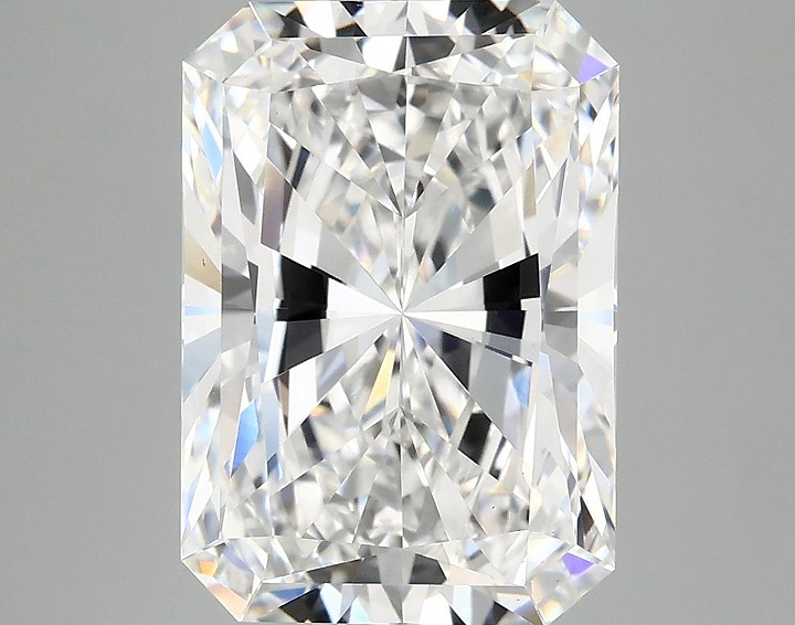 4.98 Carat Radiant Shaped Ideal Cut VS1 IGI Certified Lab Grown Diamond