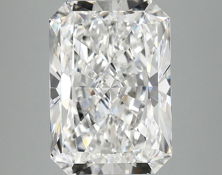 4.99 Carat Radiant Shaped Ideal Cut VVS2 IGI Certified Lab Grown Diamond
