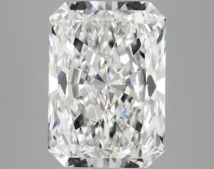 3.1 Carat Radiant Shaped Ideal Cut VVS2 IGI Certified Lab Grown Diamond