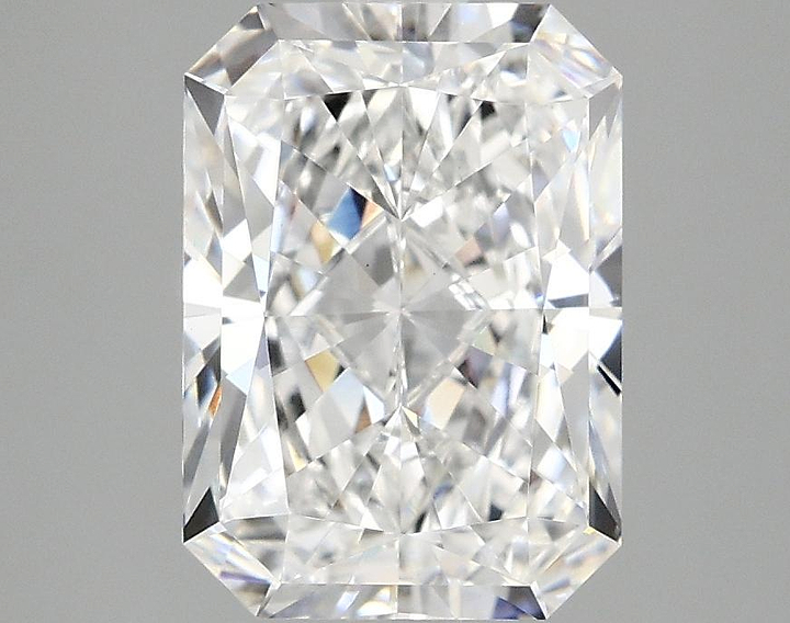 3.01 Carat Radiant Shaped Ideal Cut VS1 IGI Certified Lab Grown Diamond