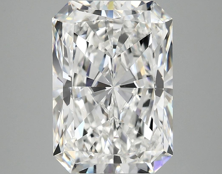 4.99 Carat Radiant Shaped Ideal Cut VS2 IGI Certified Lab Grown Diamond