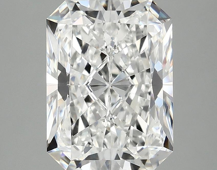 3.1 Carat Radiant Shaped Excellent Cut VS1 IGI Certified Lab Grown Diamond
