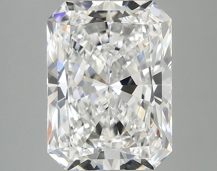 4.1 Carat Radiant Shaped Excellent Cut VVS2 IGI Certified Lab Grown Diamond