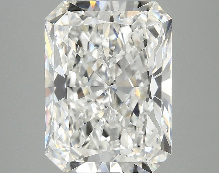 4.09 Carat Radiant Shaped Excellent Cut VVS2 IGI Certified Lab Grown Diamond