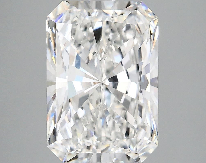 4.19 Carat Radiant Shaped Ideal Cut VVS2 IGI Certified Lab Grown Diamond