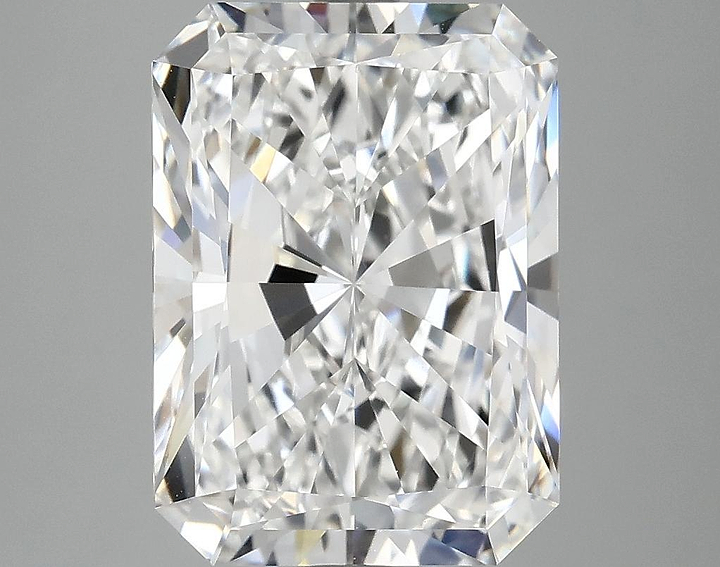 4.99 Carat Radiant Shaped Excellent Cut VVS2 IGI Certified Lab Grown Diamond