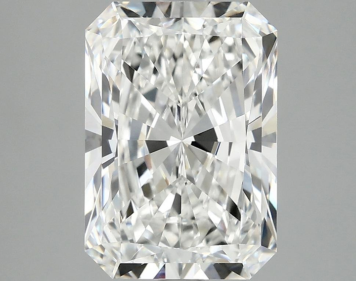 3.79 Carat Radiant Shaped Ideal Cut VVS2 IGI Certified Lab Grown Diamond