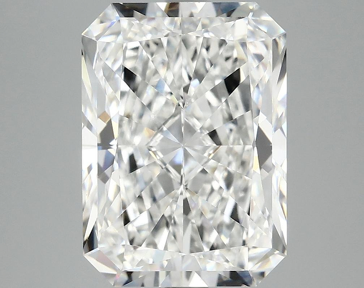 4.79 Carat Radiant Shaped Excellent Cut VS1 IGI Certified Lab Grown Diamond