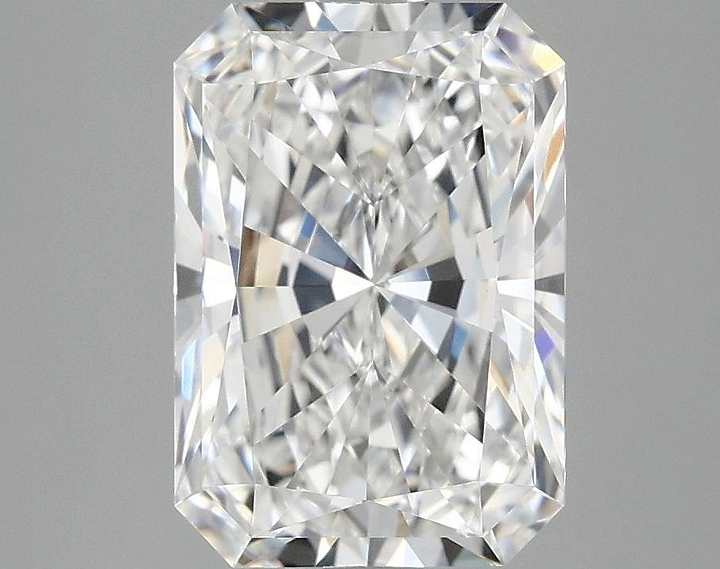 3.08 Carat Radiant Shaped Ideal Cut VVS2 IGI Certified Lab Grown Diamond