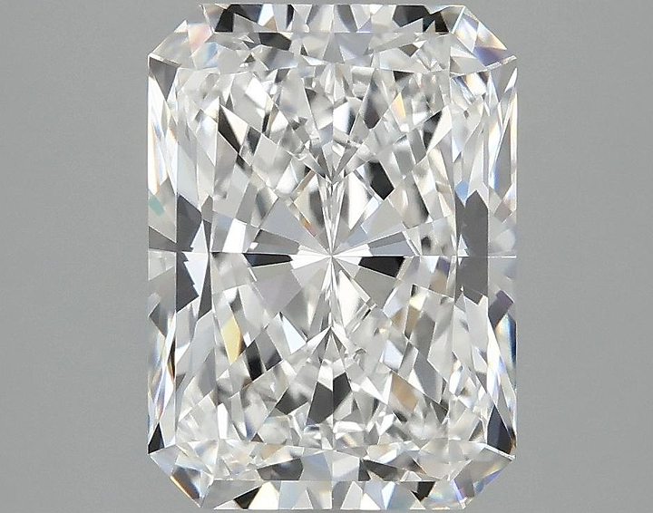 3.09 Carat Radiant Shaped Excellent Cut VVS2 IGI Certified Lab Grown Diamond