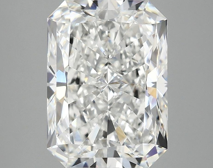 3.93 Carat Radiant Shaped Ideal Cut VVS2 IGI Certified Lab Grown Diamond