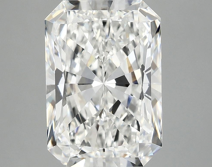 4.16 Carat Radiant Shaped Ideal Cut VS1 IGI Certified Lab Grown Diamond
