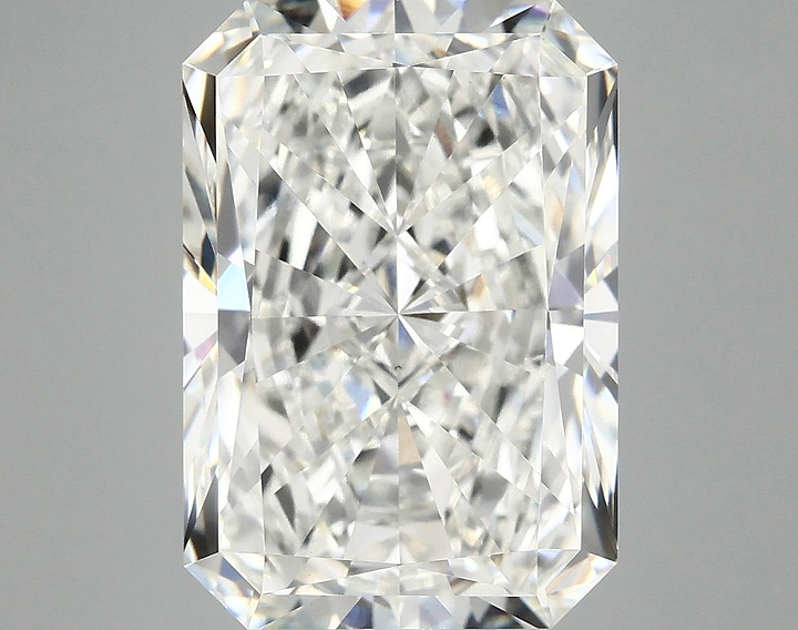 7.92 Carat Radiant Shaped Ideal Cut VS1 IGI Certified Lab Grown Diamond