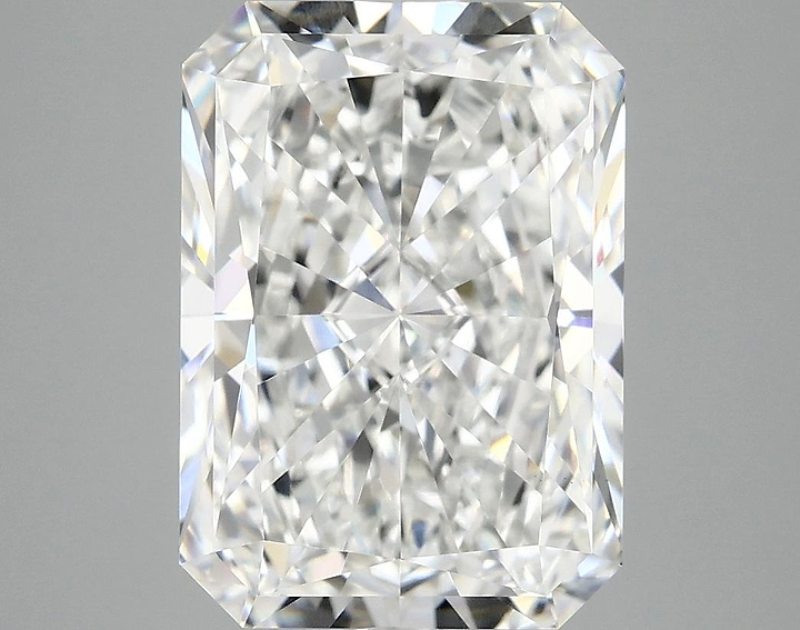 4.37 Carat Radiant Shaped Ideal Cut VVS2 IGI Certified Lab Grown Diamond