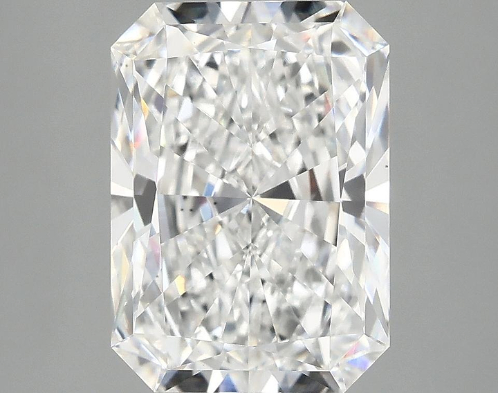 3.94 Carat Radiant Shaped Ideal Cut VS2 IGI Certified Lab Grown Diamond